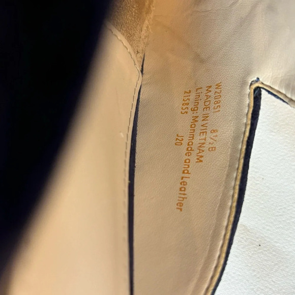 COLE HAAN Sz 8B Mules Navy Suede Golden Tone Rounded Studs Almond Toe Slip On - Picture 9 of 9